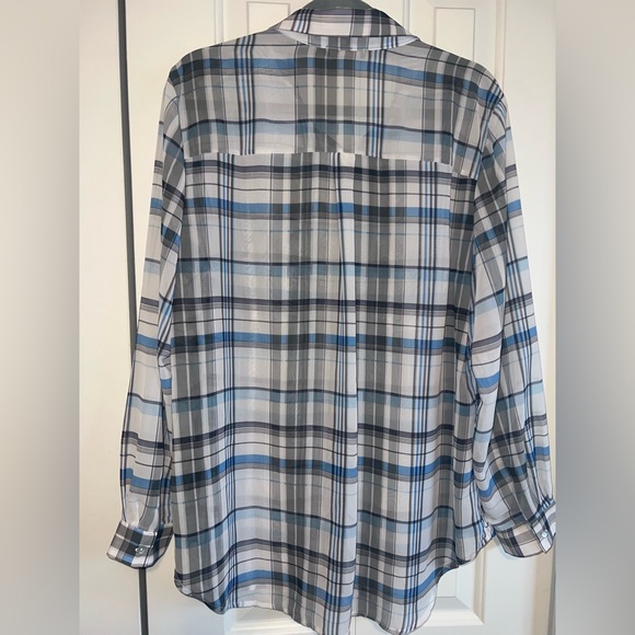 Dex 1x long sleeve blouse - Picture 2 of 8